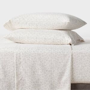 Full room essentials Elegant Cream Floral Bedding Set Microfiber